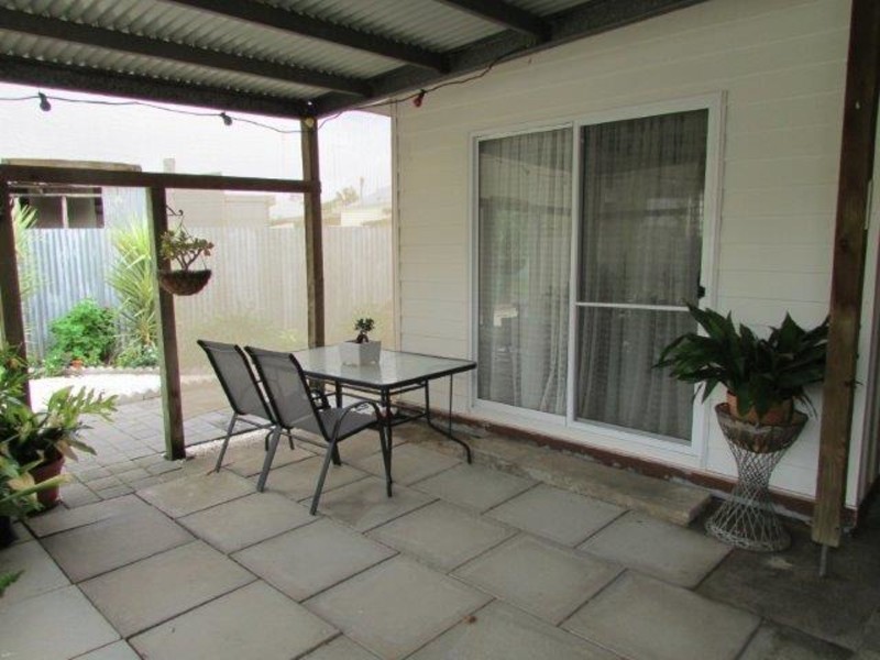 2 Kokoda Avenue, Warracknabeal VIC 3393