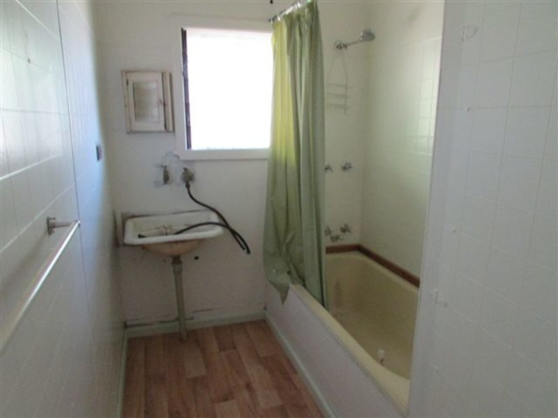 8 Myall Street, Woomelang VIC 3485