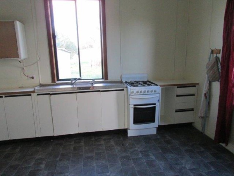 17 Devereux Street, Warracknabeal VIC 3393