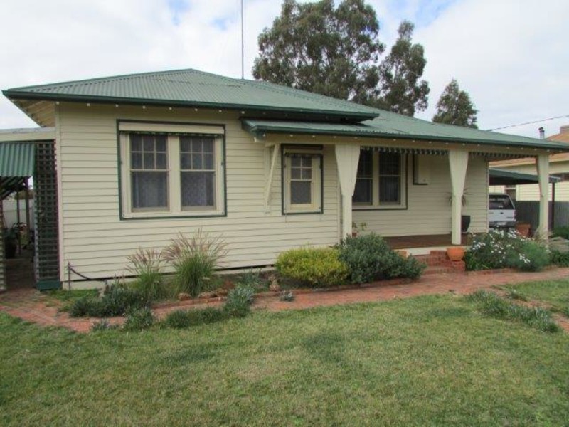 3 Thomas Street, Warracknabeal VIC 3393