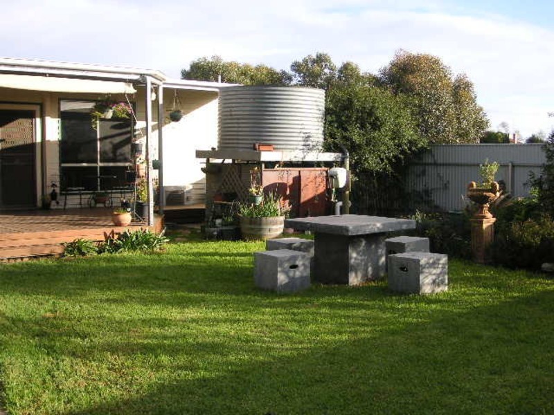 3 Thomas Street, Warracknabeal VIC 3393