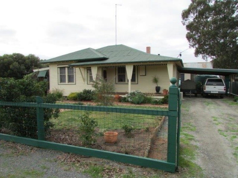3 Thomas Street, Warracknabeal VIC 3393
