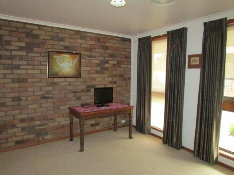 2 John Street, Jeparit VIC 3423