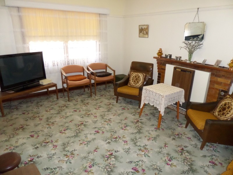 2 Riverside Street, Jeparit VIC 3423