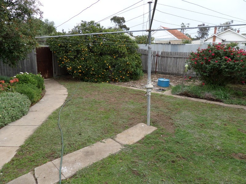 2 Riverside Street, Jeparit VIC 3423