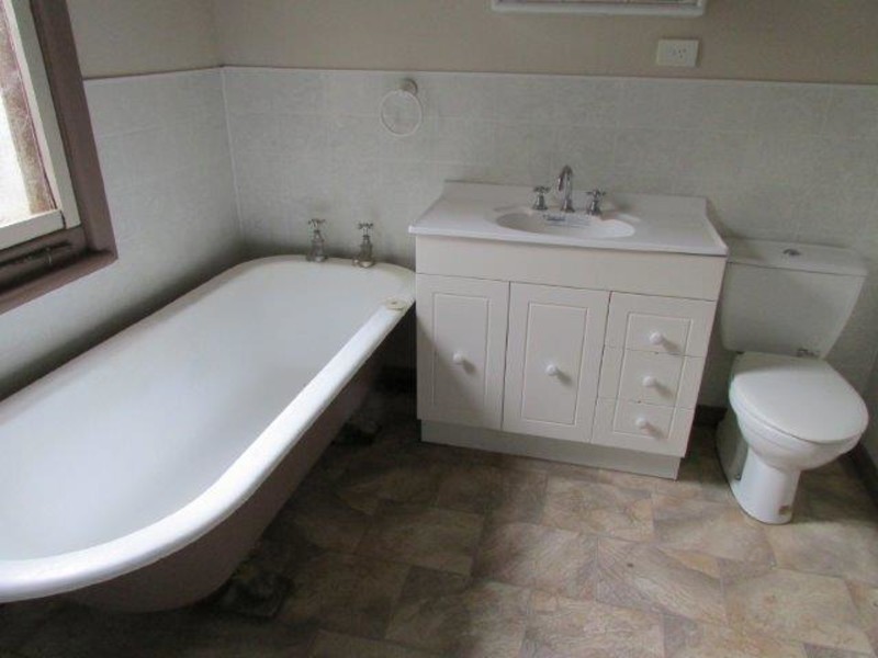 40 Meyer Street, Donald VIC 3480