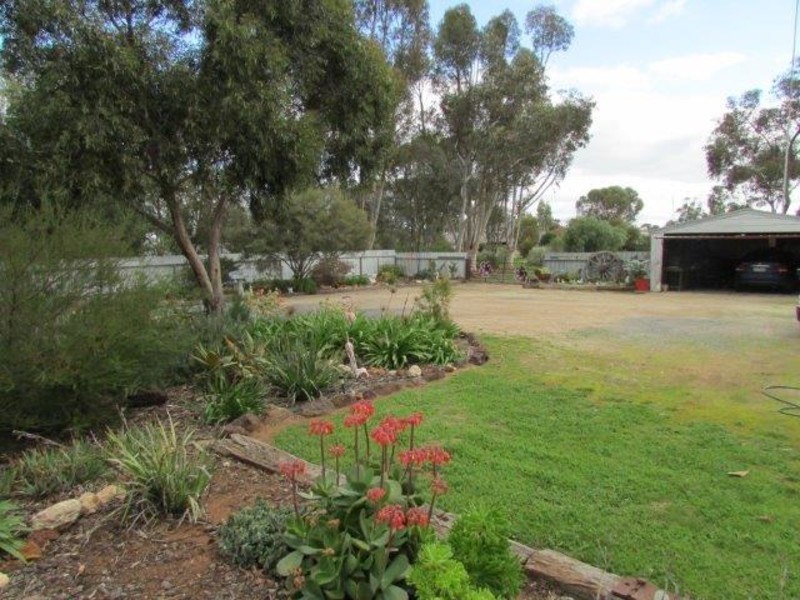 92 Henty Highway, Beulah VIC 3395