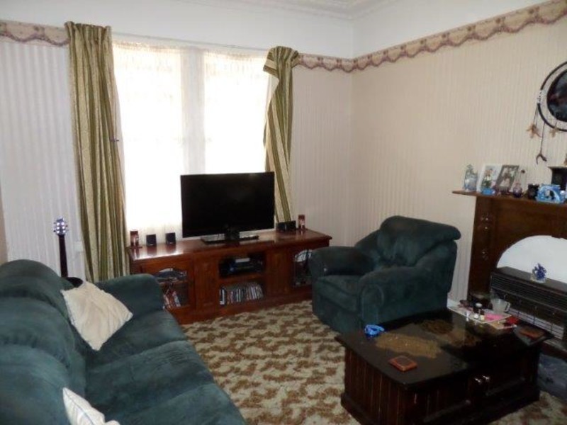 30 Beggs Street, Warracknabeal VIC 3393