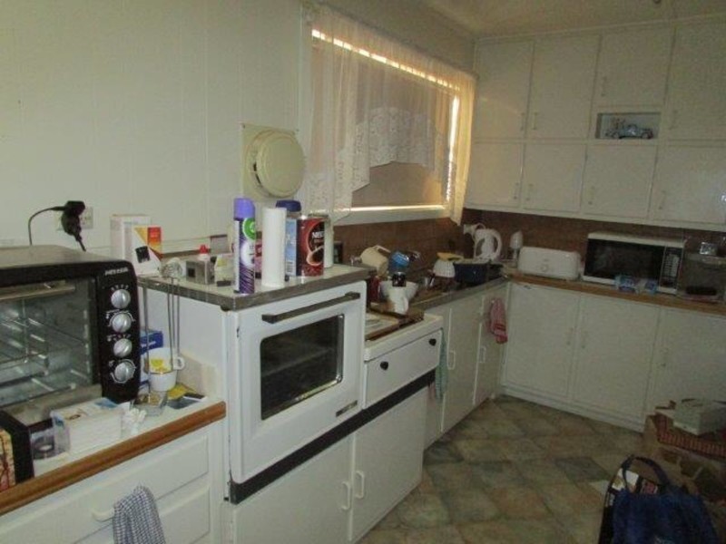 16 High Street, Watchem VIC 3482