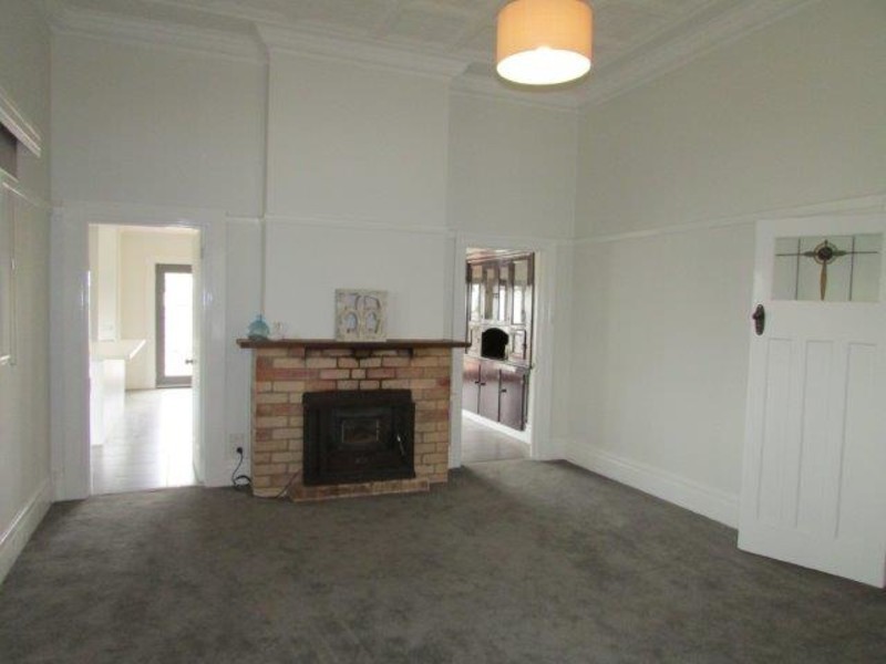 6 Craig Avenue, Warracknabeal VIC 3393