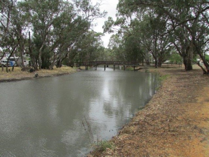 6 Craig Avenue, Warracknabeal VIC 3393