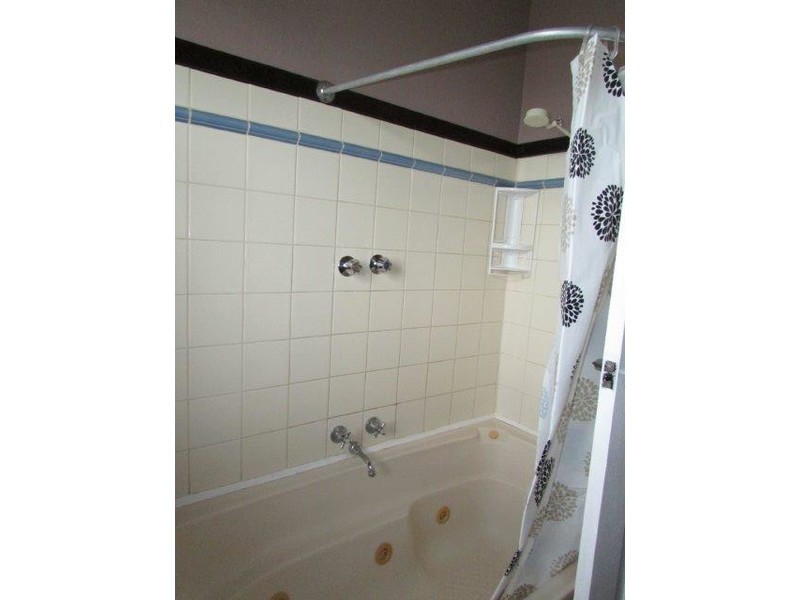 19 Devereux Street, Warracknabeal VIC 3393