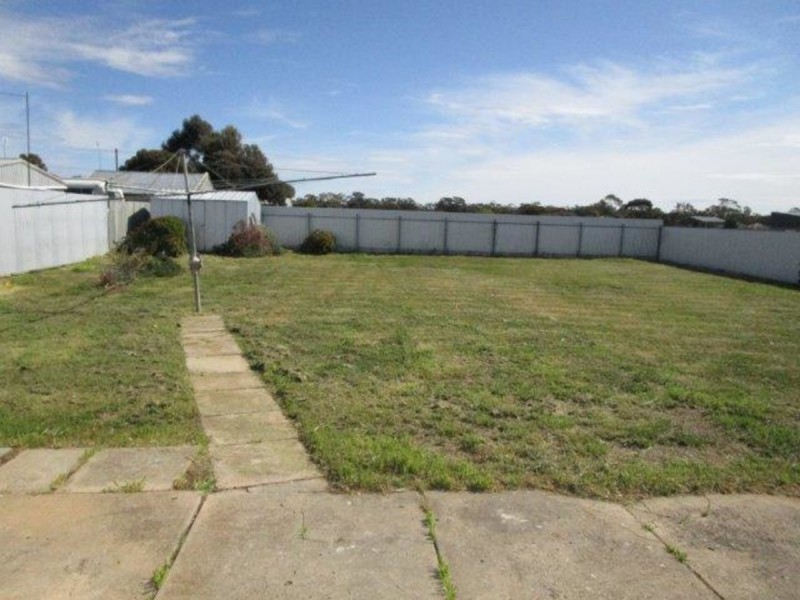 104 Anderson Street, Warracknabeal VIC 3393
