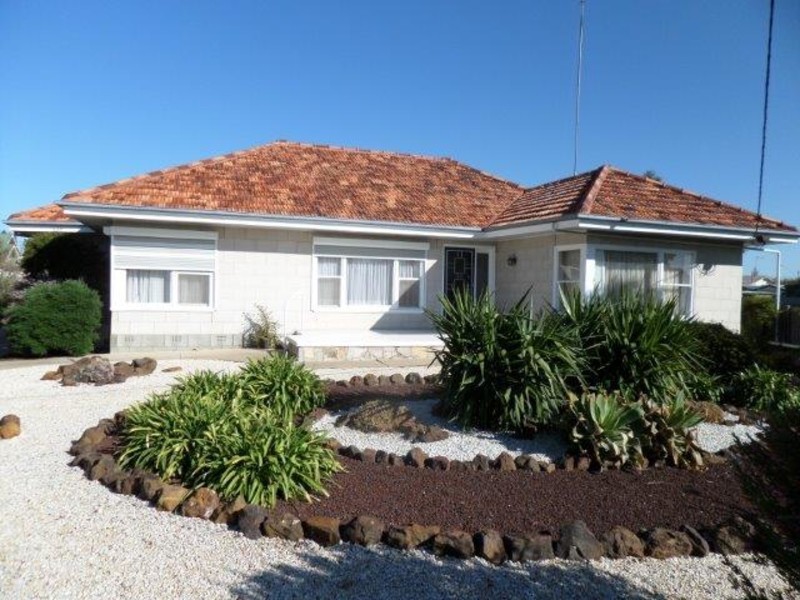 88 Devereux Street, Warracknabeal VIC 3393