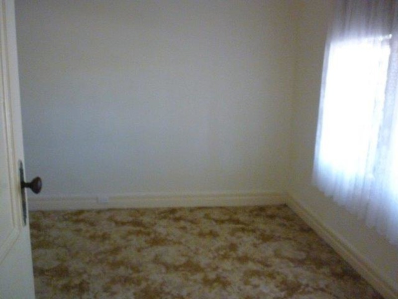 18 Campbell Street, Donald VIC 3480