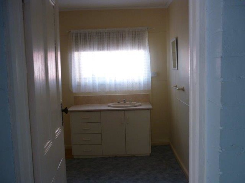 18 Campbell Street, Donald VIC 3480