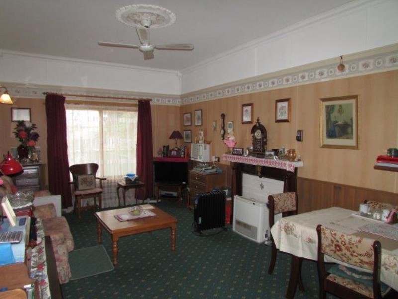 75 Molyneaux Street, Warracknabeal VIC 3393