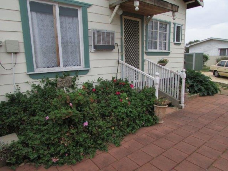 75 Molyneaux Street, Warracknabeal VIC 3393