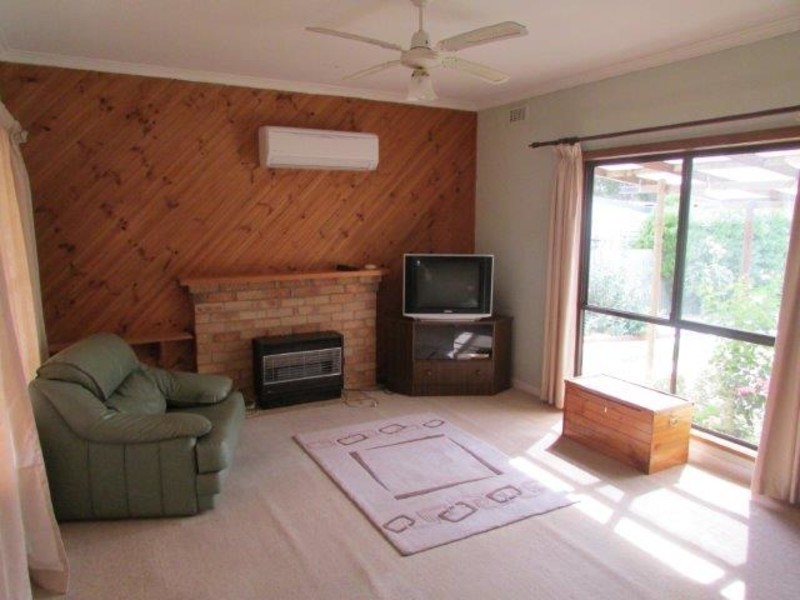 105 Anderson Street, Warracknabeal VIC 3393