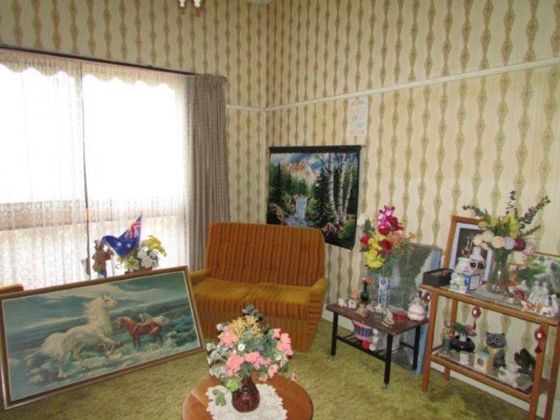 18 Tarrant Street, Warracknabeal VIC 3393