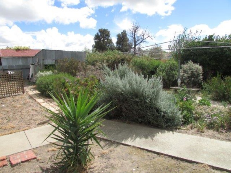18 Tarrant Street, Warracknabeal VIC 3393
