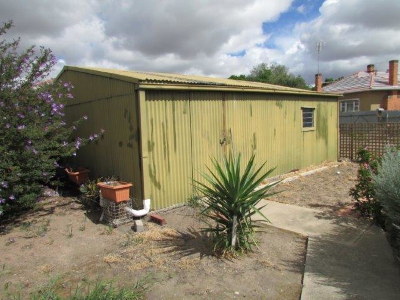 18 Tarrant Street, Warracknabeal VIC 3393