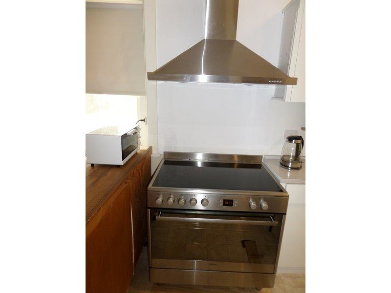 8 Molyneaux Street, Warracknabeal VIC 3393