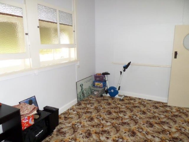 8 Molyneaux Street, Warracknabeal VIC 3393