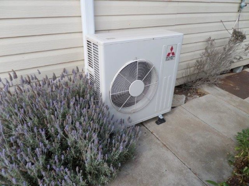 8 Molyneaux Street, Warracknabeal VIC 3393