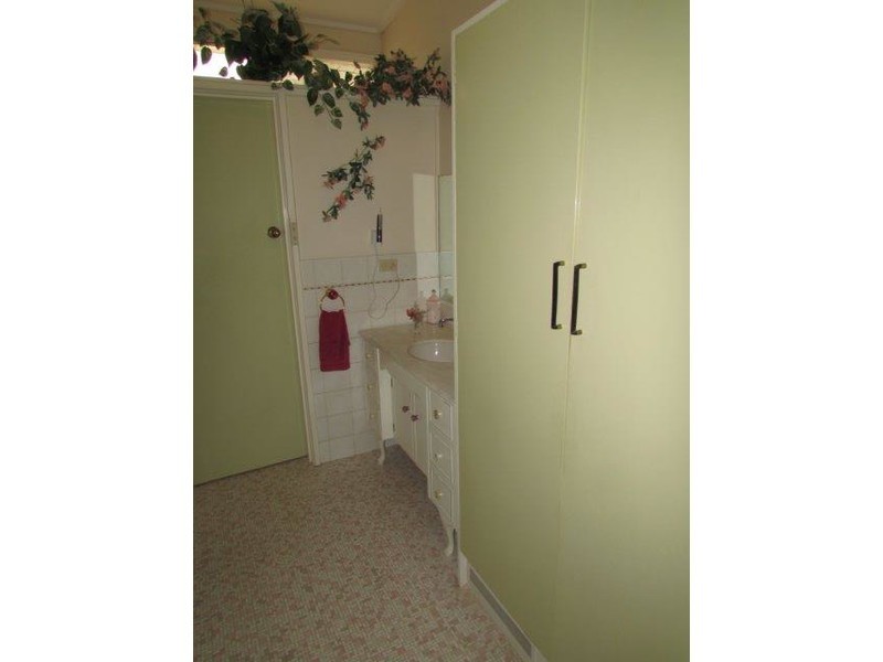 17 Camp Street, Donald VIC 3480