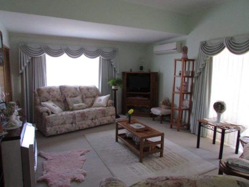 32 Broadway, Jeparit VIC 3423