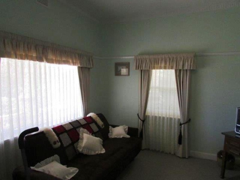 32 Broadway, Jeparit VIC 3423