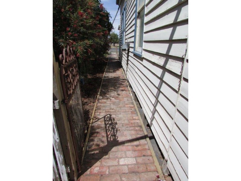 72 Anderson Street, Warracknabeal VIC 3393