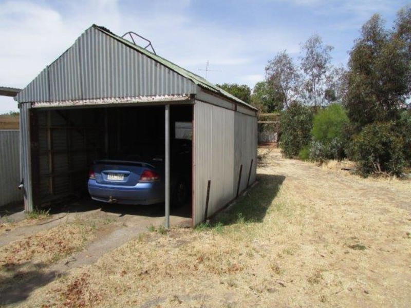 72 Anderson Street, Warracknabeal VIC 3393