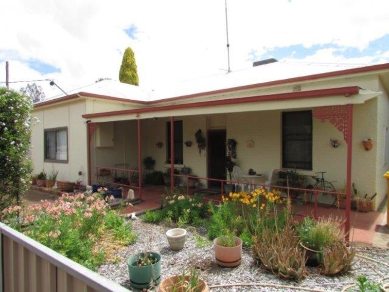 38 Deakin Street, Beulah VIC 3395