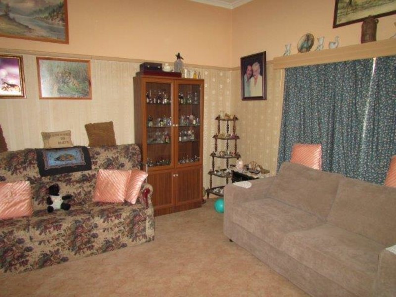 38 Deakin Street, Beulah VIC 3395