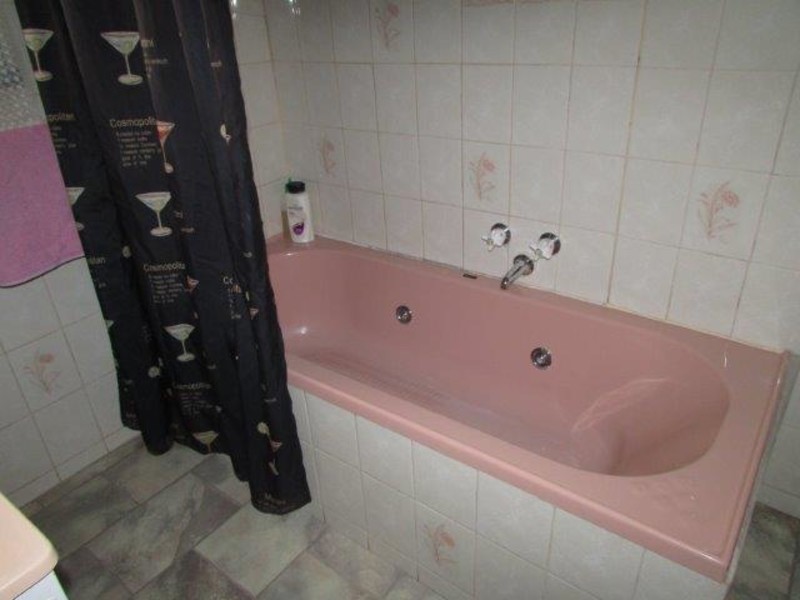 38 Deakin Street, Beulah VIC 3395