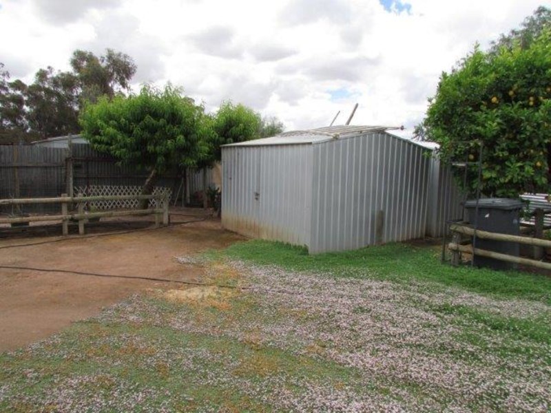 38 Deakin Street, Beulah VIC 3395