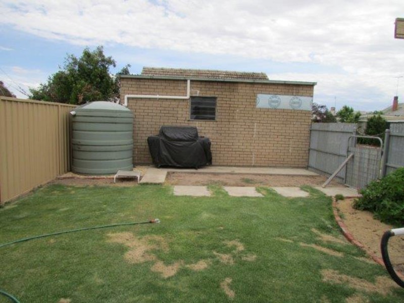 44 Charles Street, Jeparit VIC 3423