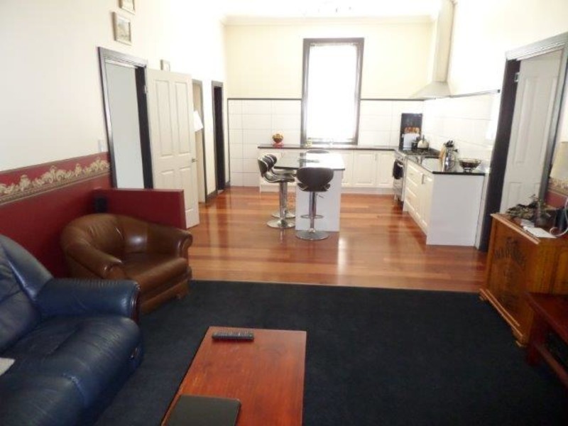 8 Wood Street, Warracknabeal VIC 3393