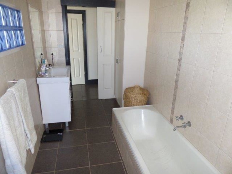 8 Wood Street, Warracknabeal VIC 3393