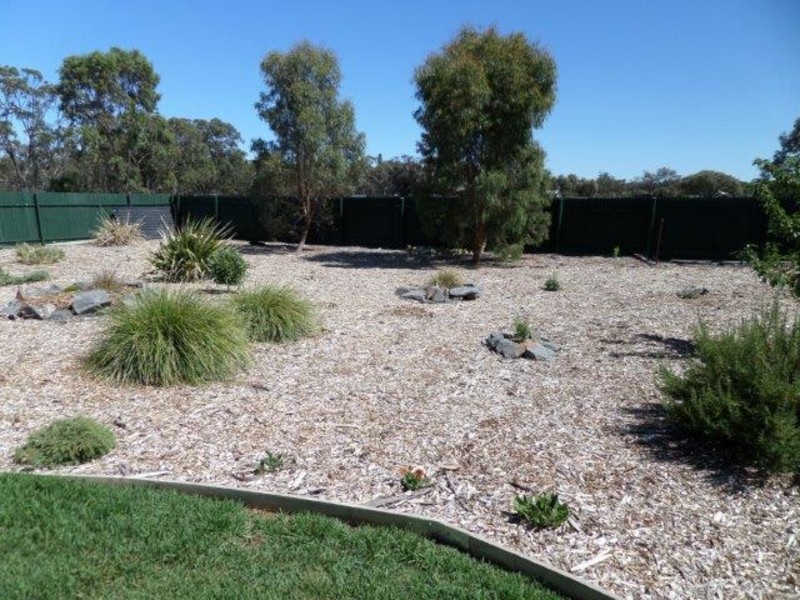 8 Wood Street, Warracknabeal VIC 3393