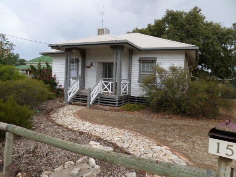 15 Cust Street, Rainbow VIC 3424