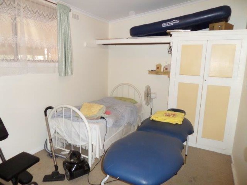 15 Cust Street, Rainbow VIC 3424