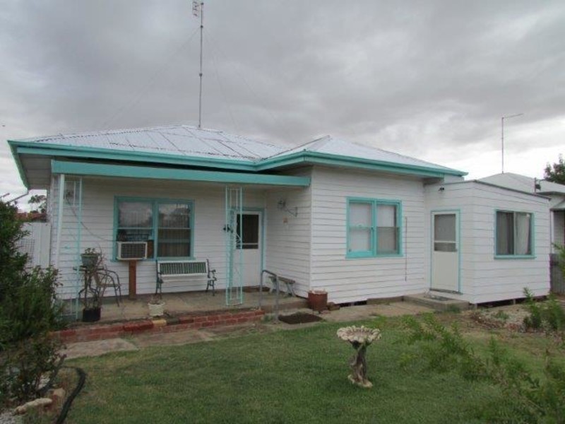 17A Arnold Street, Warracknabeal VIC 3393