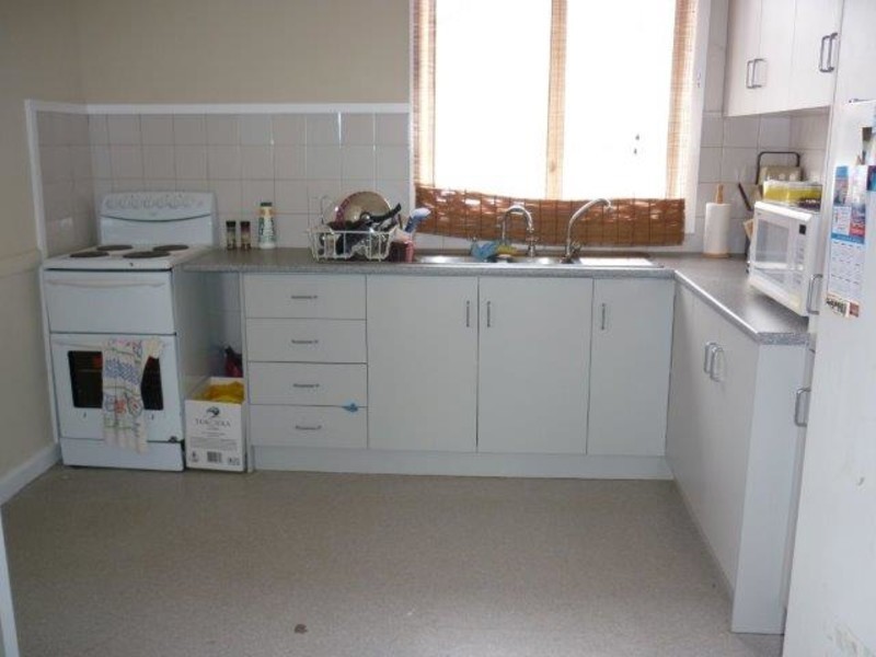 82 Jamouneau Street, Warracknabeal VIC 3393