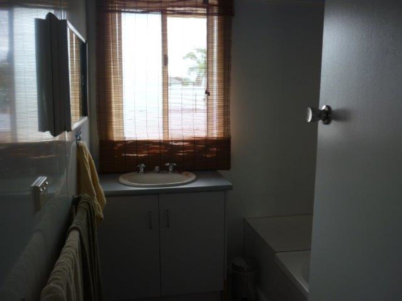 82 Jamouneau Street, Warracknabeal VIC 3393