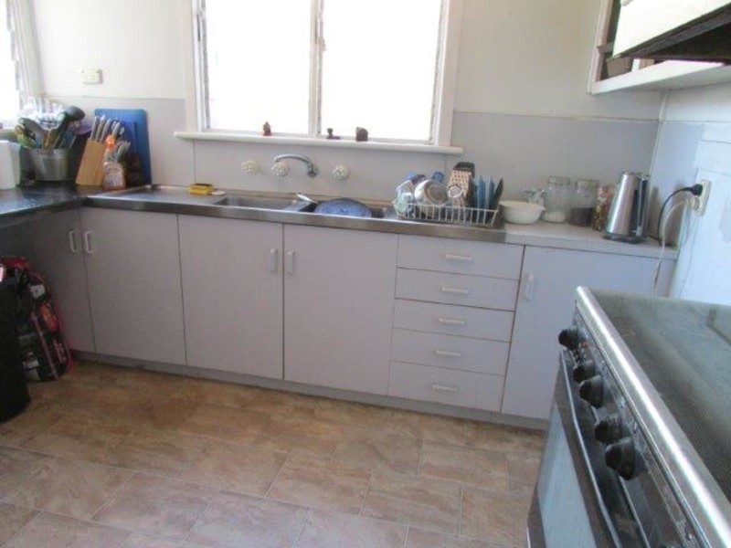 108 Jamouneau Street, Warracknabeal VIC 3393