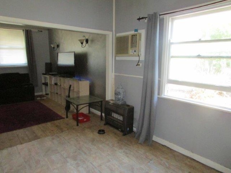 108 Jamouneau Street, Warracknabeal VIC 3393