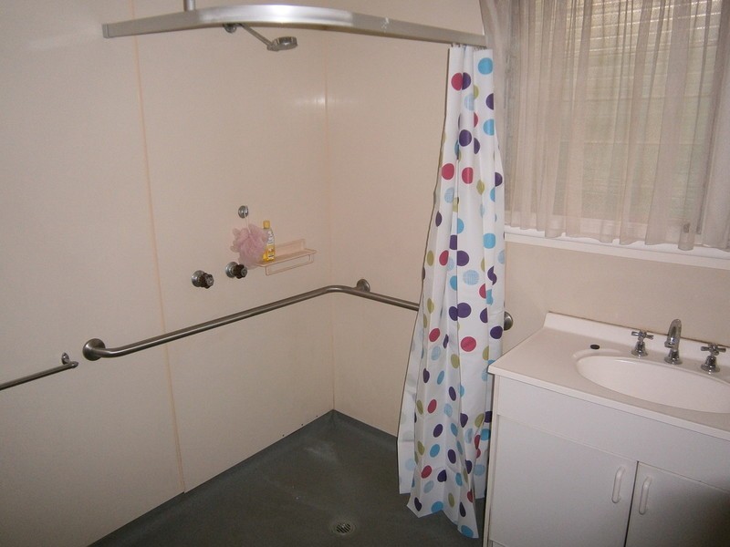 5 Kelsall Street, Warracknabeal VIC 3393